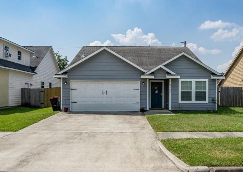 Photo of 2111 W Gulf Street, Baytown, TX 77520 (MLS # 38079904)