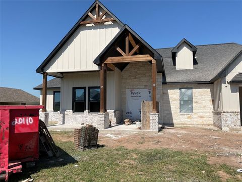 Photo of 826 Angus Trail, Angleton, TX 77515 (MLS # 89503472)