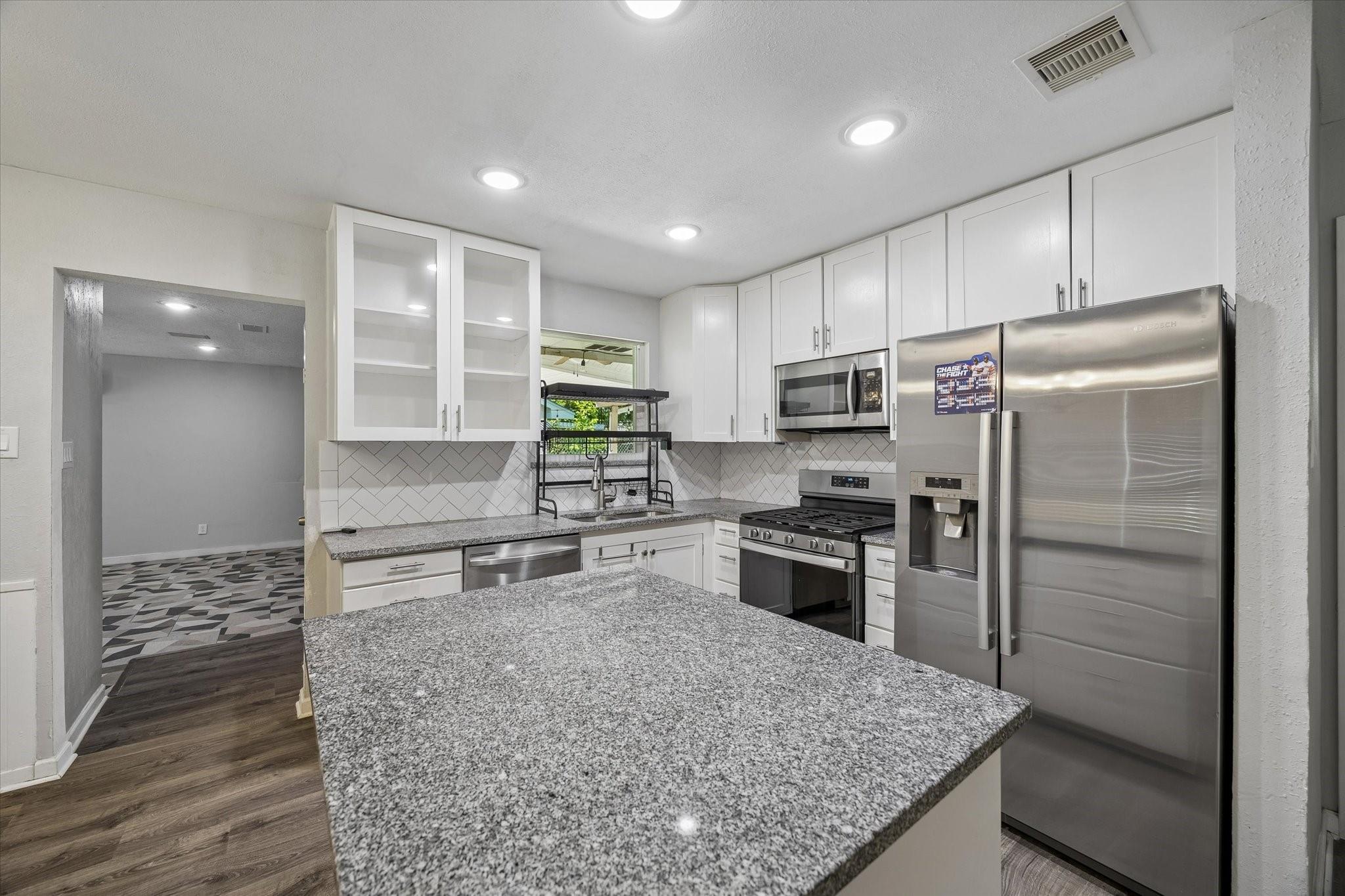 1526 Diplomat Way