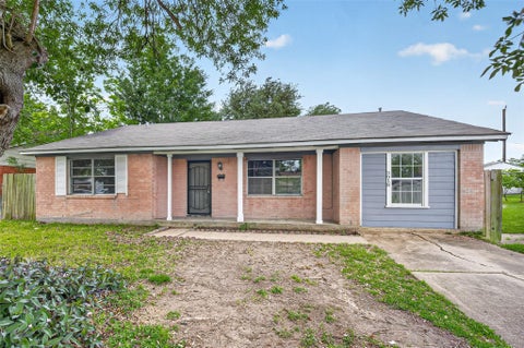 Photo of 3918 Tavenor Lane, Houston, TX 77047 (MLS # 79072769)