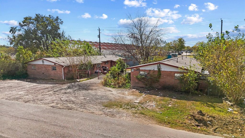Photo of 4302 Dreyfus Street, Houston, TX 77021 (MLS # 13409809)