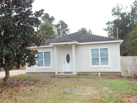 Photo of 16913 W Juneau, Montgomery, TX 77316 (MLS # 28804617)