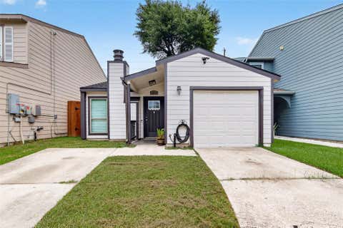 Photo of 10244 Bridgeland Lane, Houston, TX 77041 (MLS # 82040972)