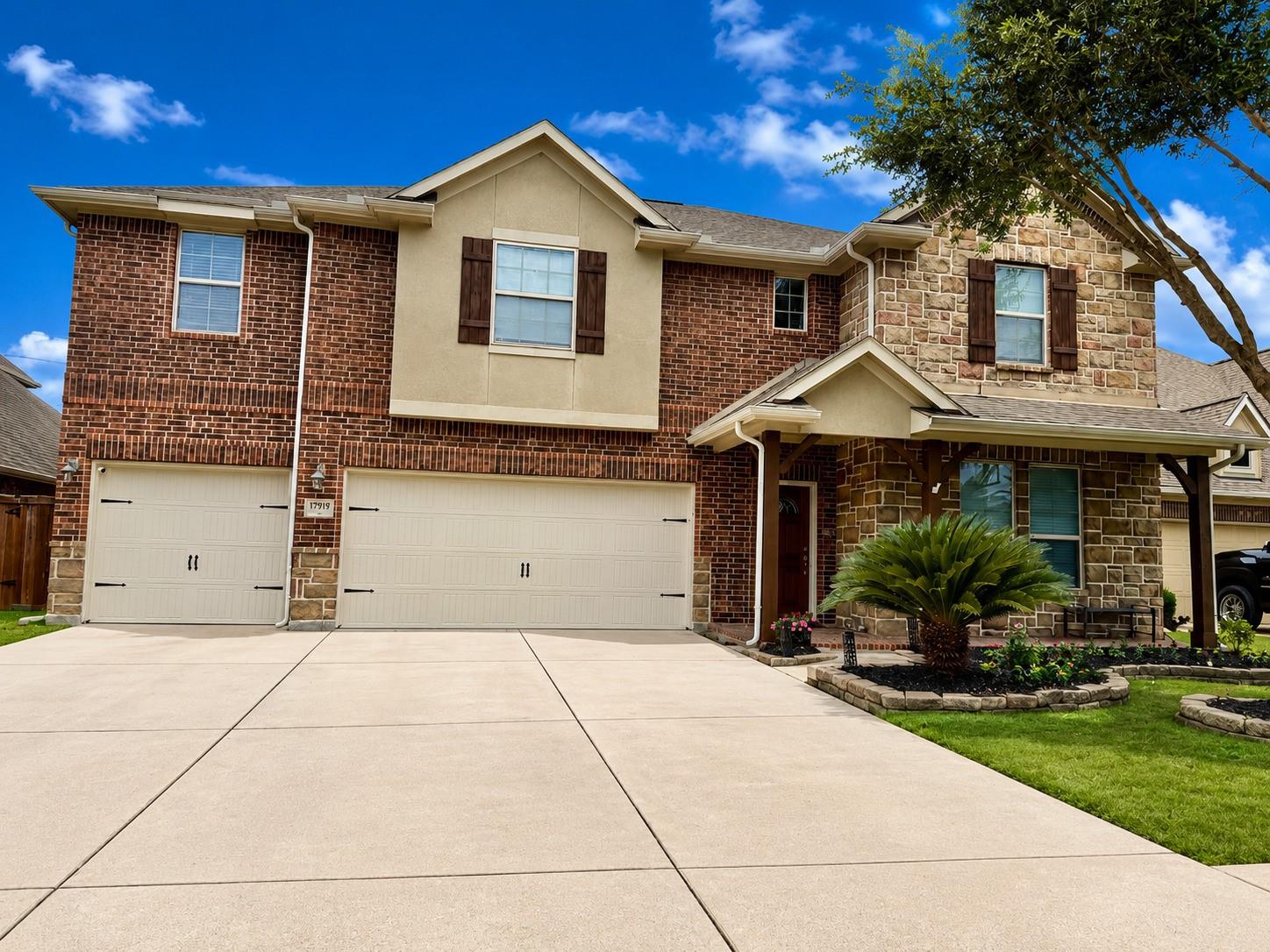 17919 Creek Bluff Lane
