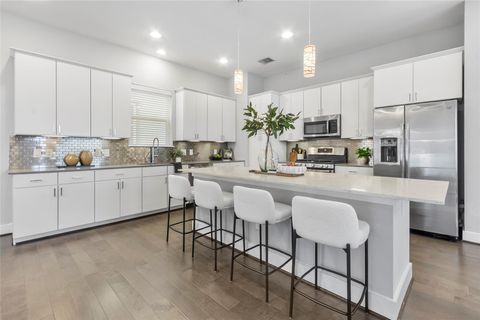 Tiny photo for 8409 Hempstead Road #H, Houston, TX 77008 (MLS # 52695732)