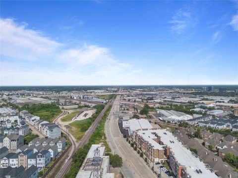 Tiny photo for 8409 Hempstead Road #H, Houston, TX 77008 (MLS # 52695732)