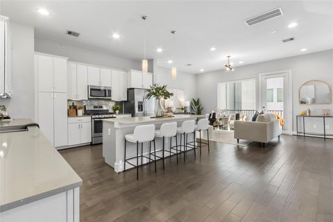 Tiny photo for 8409 Hempstead Road #H, Houston, TX 77008 (MLS # 52695732)