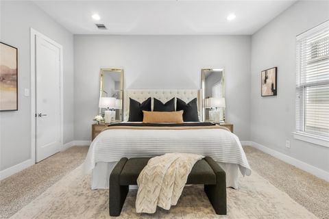 Tiny photo for 8409 Hempstead Road #H, Houston, TX 77008 (MLS # 52695732)