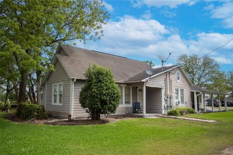 Photo of 10553 S State Hwy 71 Hwy, Danevang, TX 77437 (MLS # 34949945)