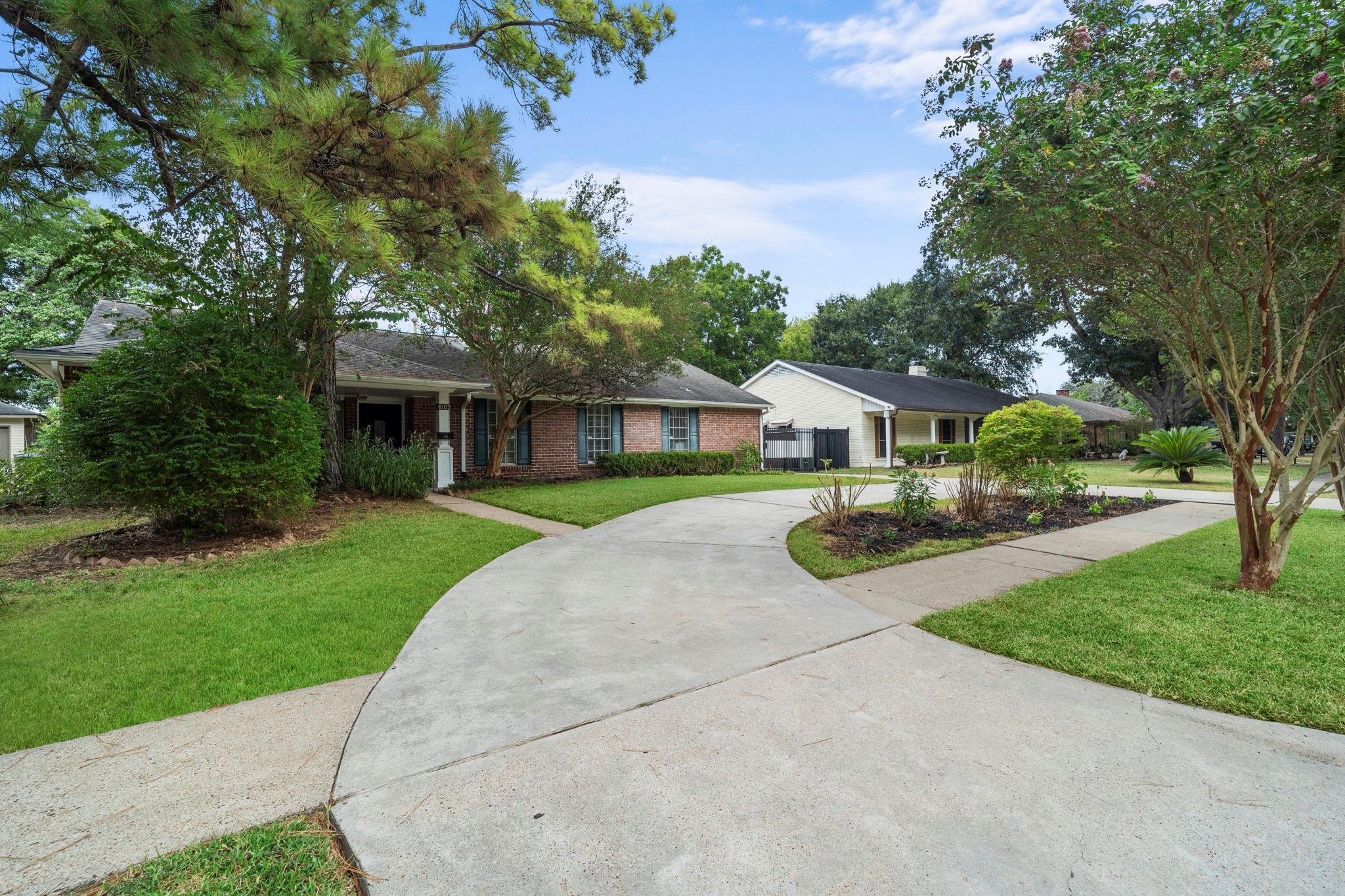 6102 Redding Road