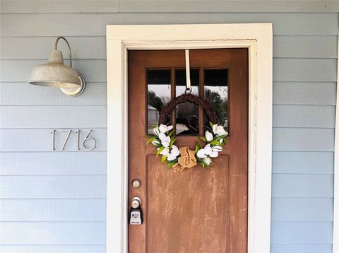Photo of 1716 N Park Street, Brenham, TX 77833 (MLS # 94420572)