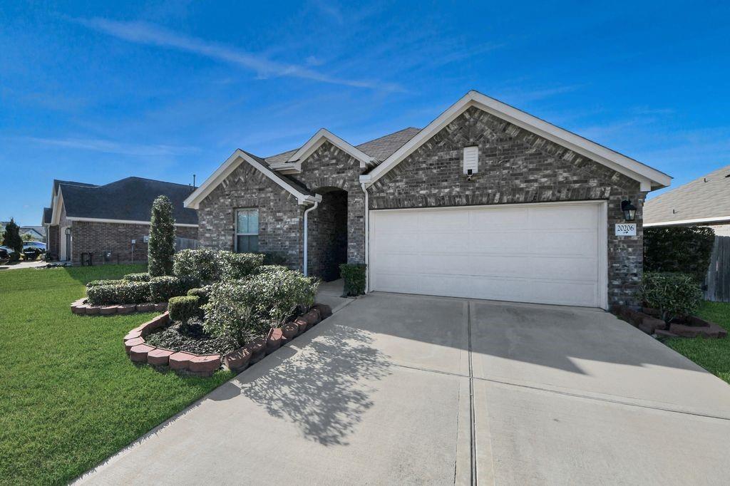 20206 Laila Manor Lane