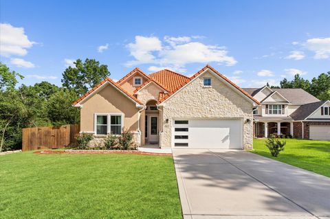 Photo of 532 Carrell Street, Tomball, TX 77375 (MLS # 13332934)