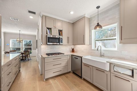 Tiny photo for 511 Anchorage Lane, Houston, TX 77079 (MLS # 5441813)