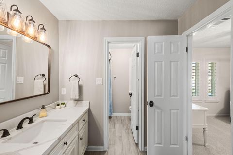 Tiny photo for 511 Anchorage Lane, Houston, TX 77079 (MLS # 5441813)