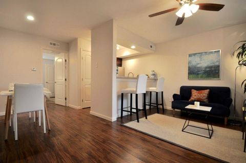 4903-4911 Junius St Dallas TX 75214