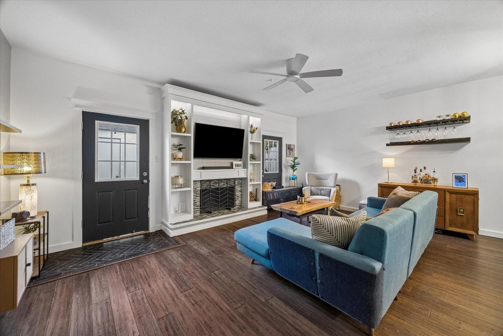 Photo of 848 Augusta Drive #848, Houston, TX 77057 (MLS # 81430183)