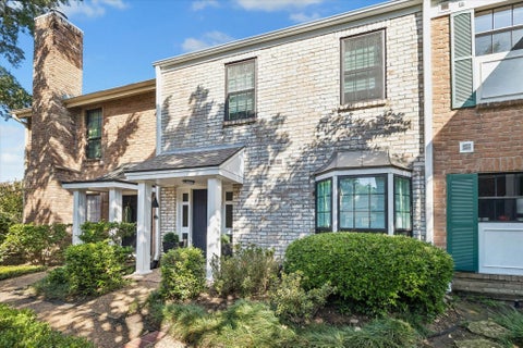 Photo of 848 Augusta Drive #848, Houston, TX 77057 (MLS # 81430183)