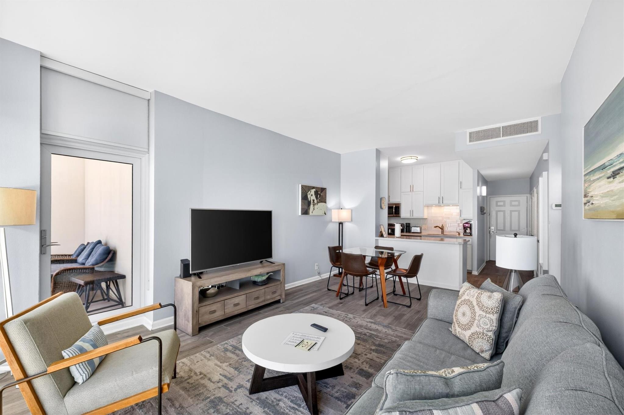 1401 E Beach Drive 1206