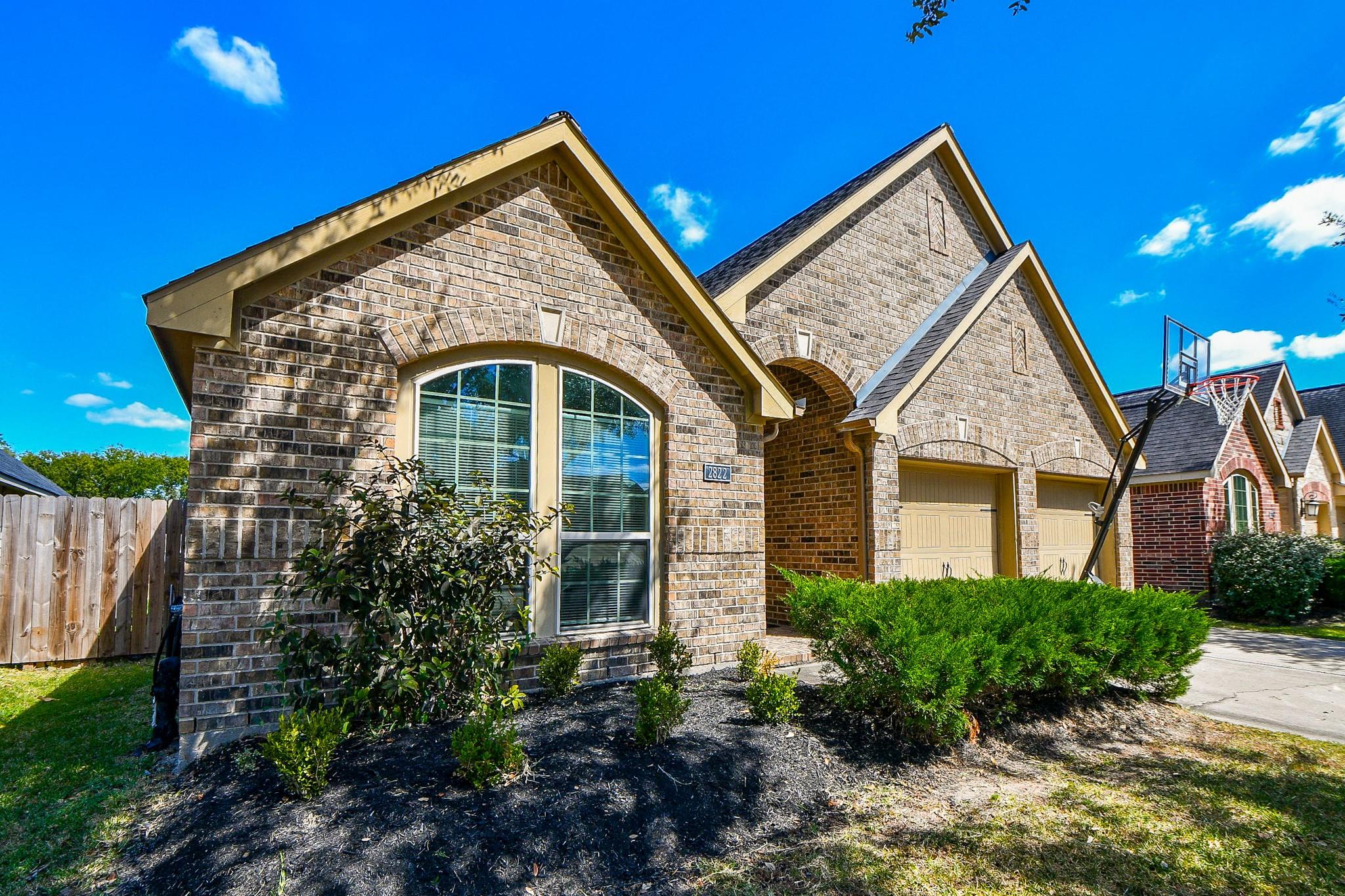 2822 Whispering Creek