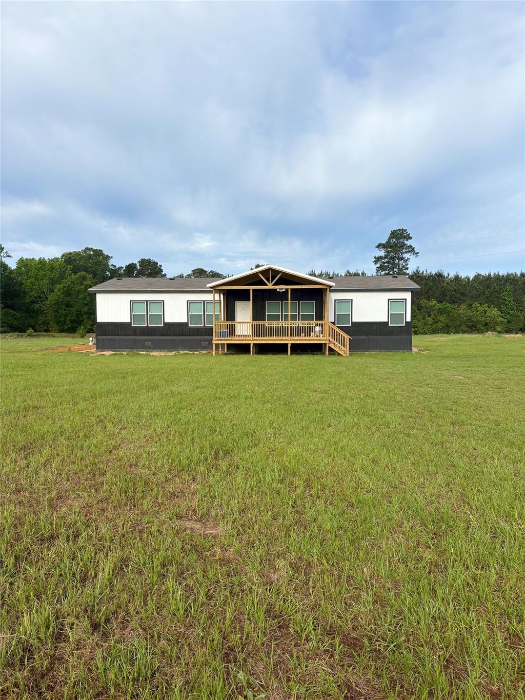 Photo of 2854 Benny Griffin Rd, Livingston, TX 77351 (MLS # 89568954)