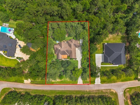 Homes For Sale - 26123 E Crown Crossing Drive<br/> Montgomery, TX 77316