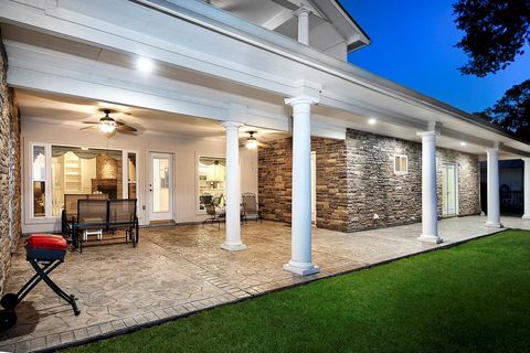 Tiny photo for 13115 Mission Valley Drive, Houston, TX 77069 (MLS # 27844002)