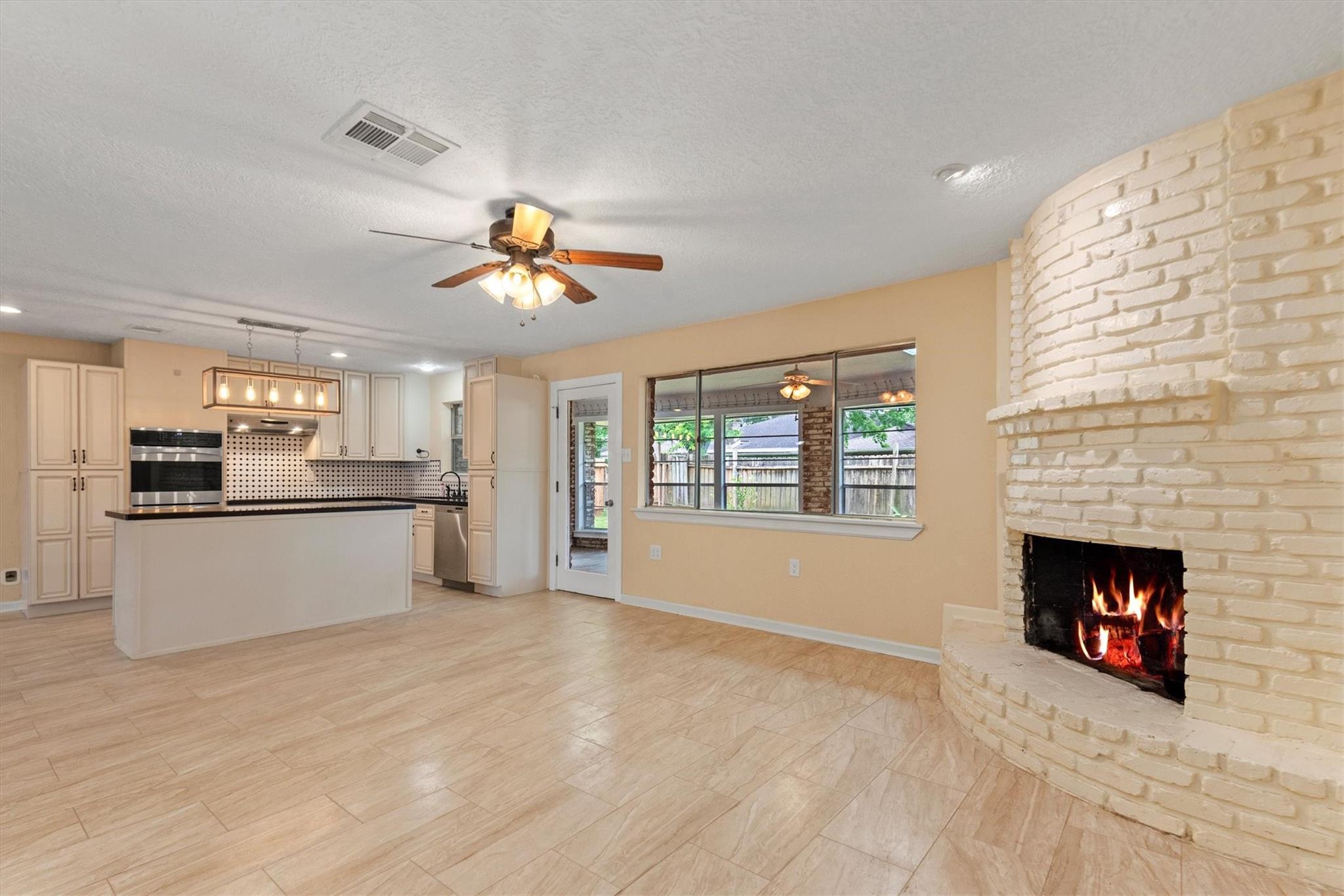 4906 Green Willow Lane
