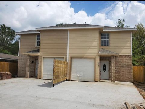 Photo of 13310 Robertcrest Street #B, Houston, TX 77039 (MLS # 83716142)