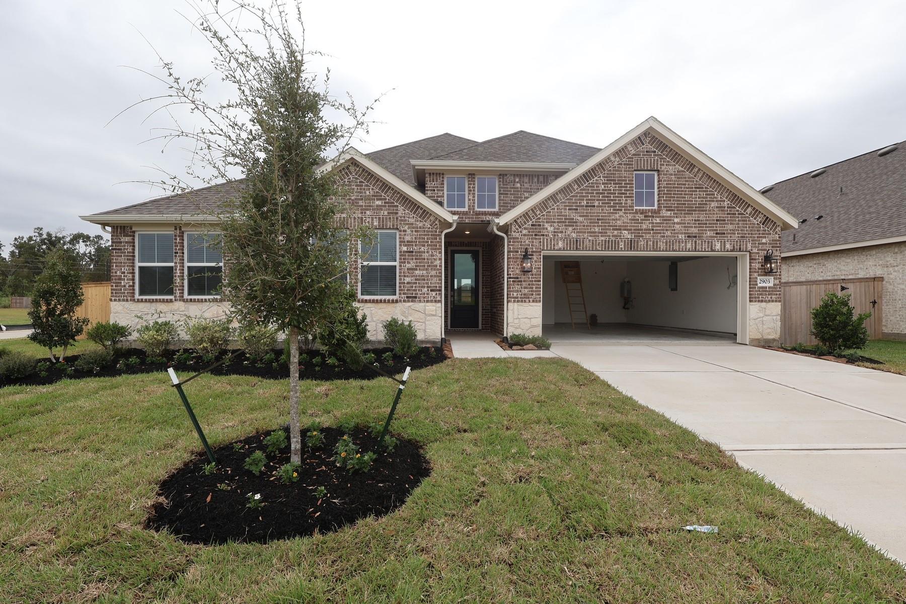 2903 Laguna Madre Place