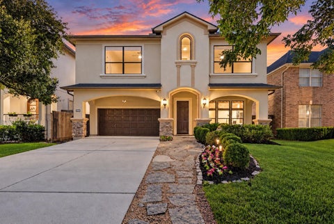 Photo of 4420 Darsey Street, Bellaire, TX 77401 (MLS # 15345810)