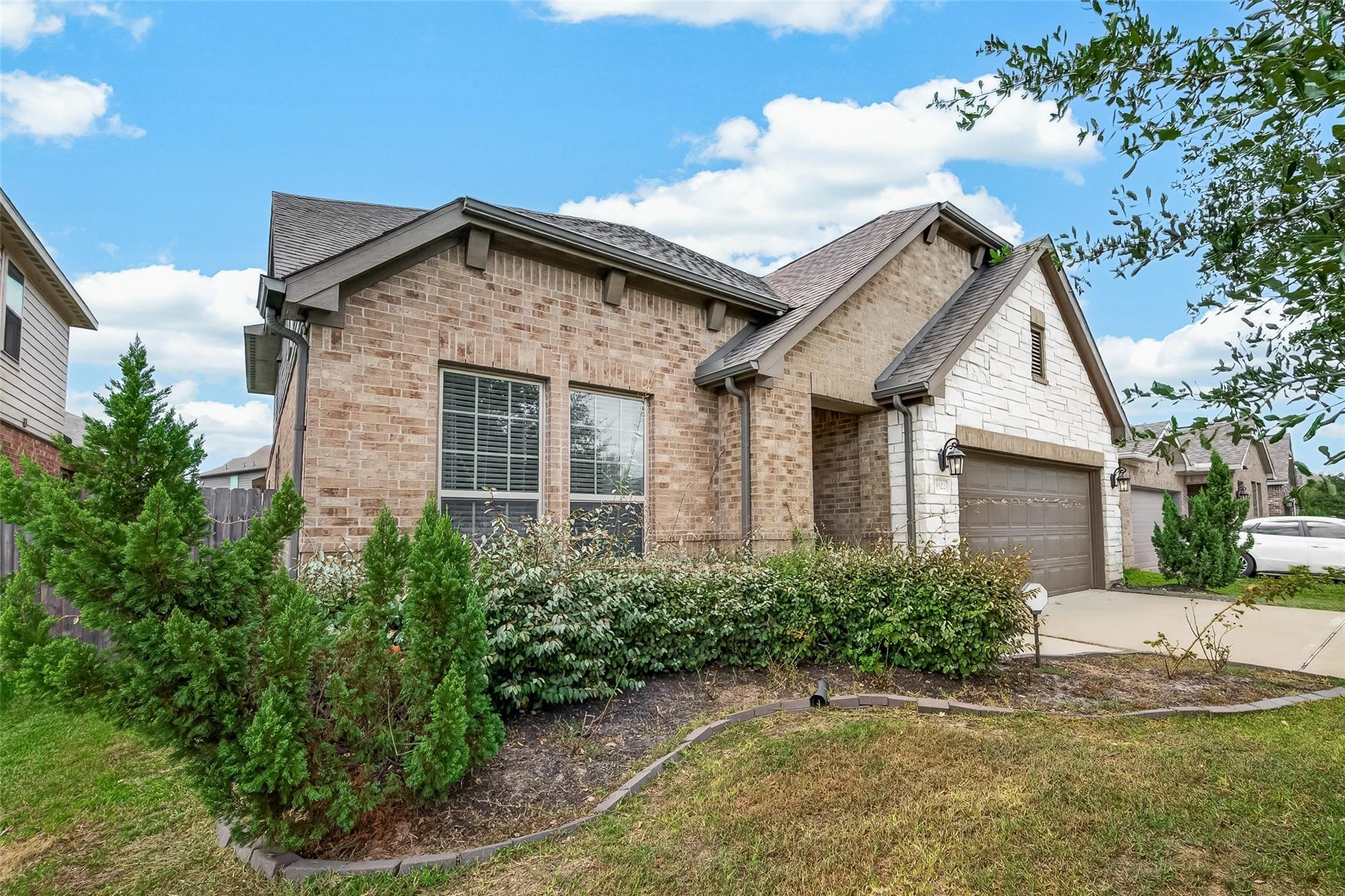 8522 Belfast Manor Ln