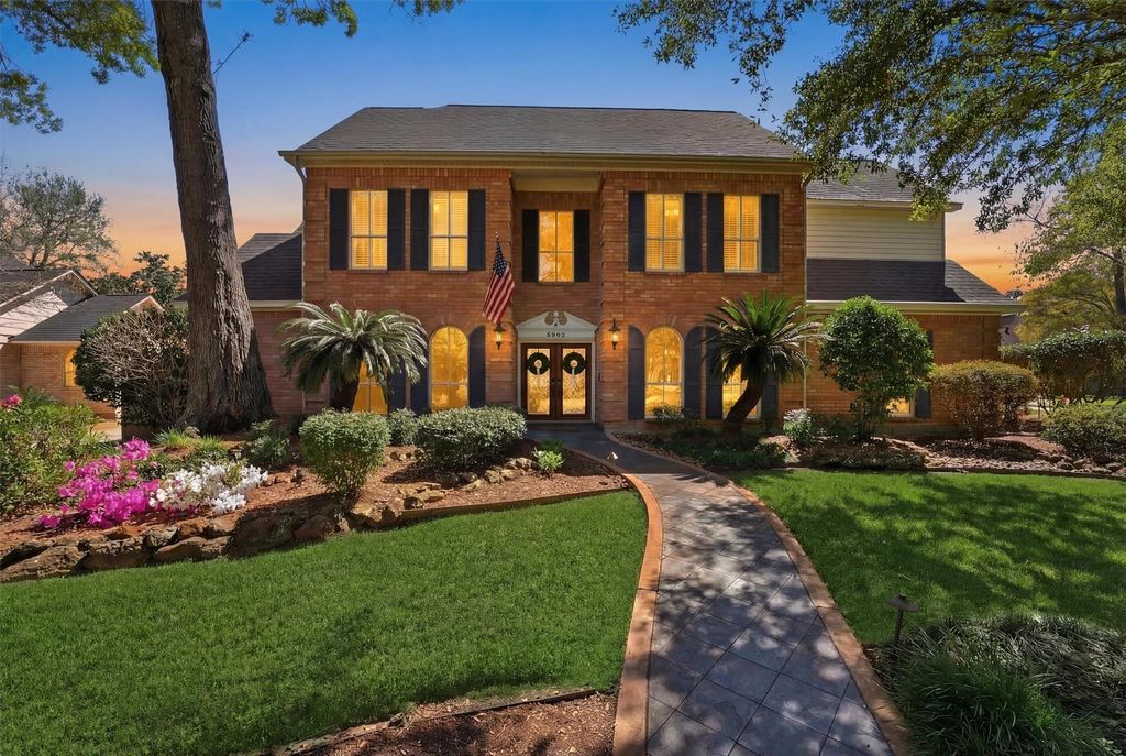 Photo of 5902 Spring Lodge Drive, Kingwood, TX 77345 (MLS # 13760365)