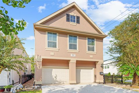 112 White Drive Bellaire TX 77401