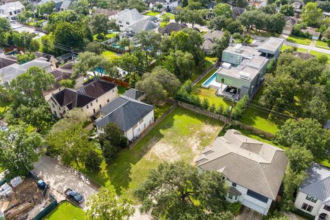 4625 Willow Street Bellaire TX 77401