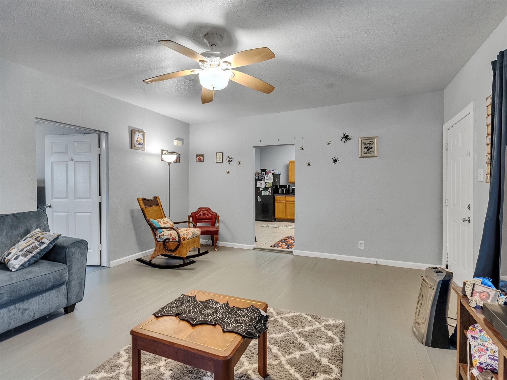 4323 Avenue R 1/2