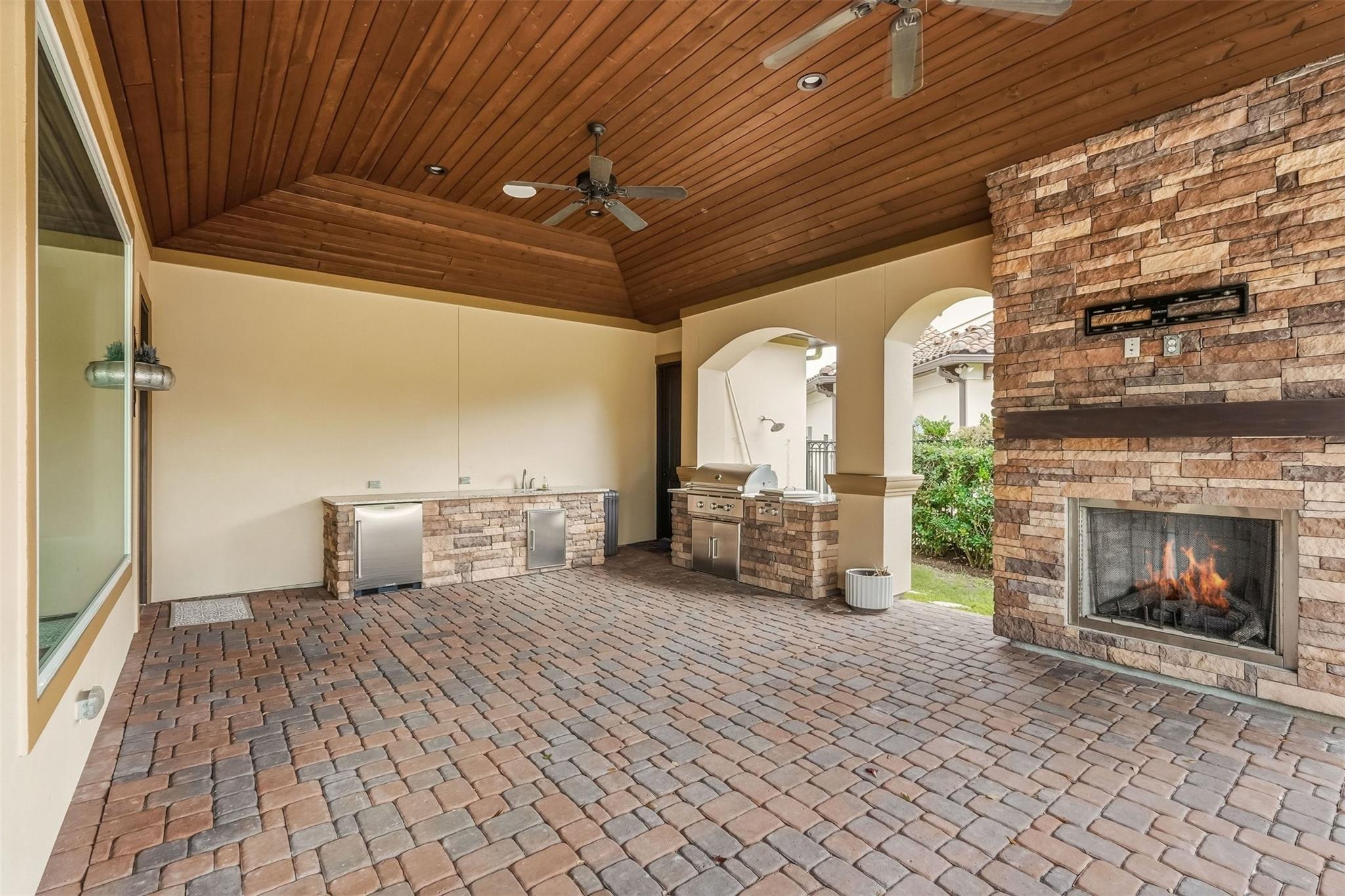 Sugar Land, Texas, 77479, United States, 5 Bedrooms Bedrooms, ,7 BathroomsBathrooms,Residential,Active,2023388
