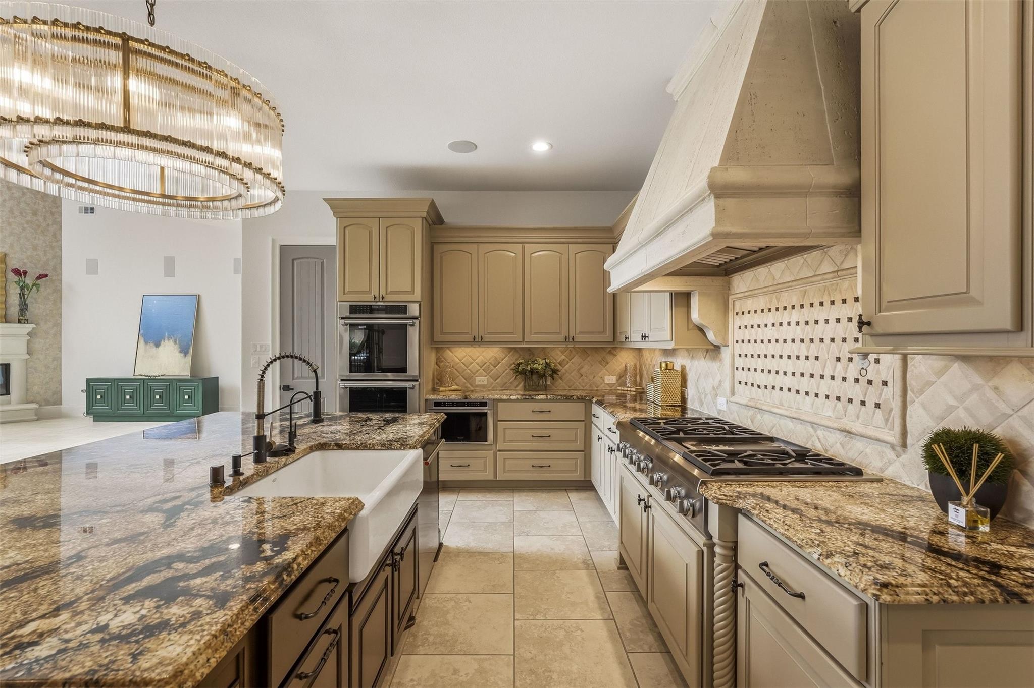 Sugar Land, Texas, 77479, United States, 5 Bedrooms Bedrooms, ,7 BathroomsBathrooms,Residential,Active,2023388