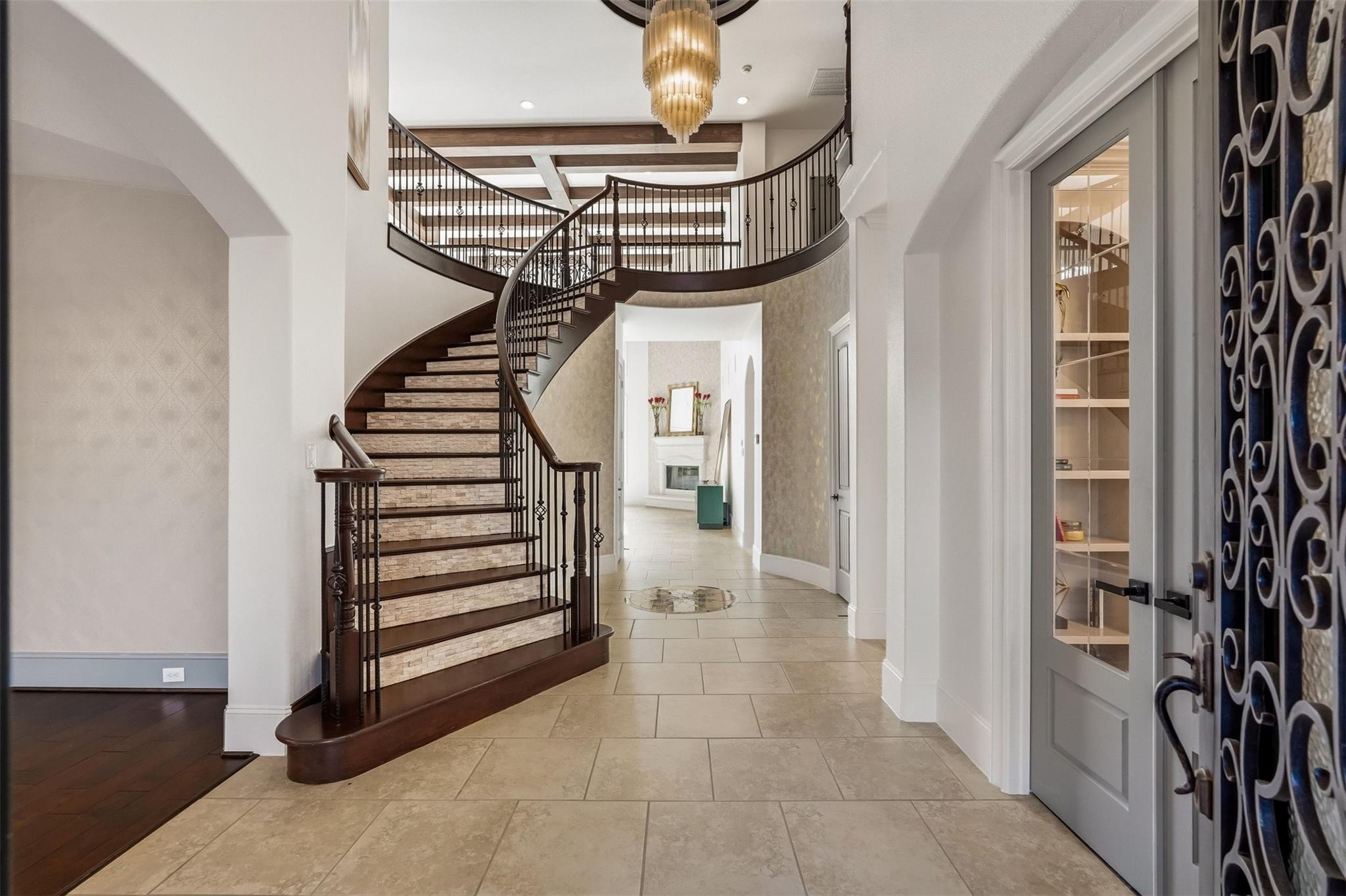 5006 Water View Bend