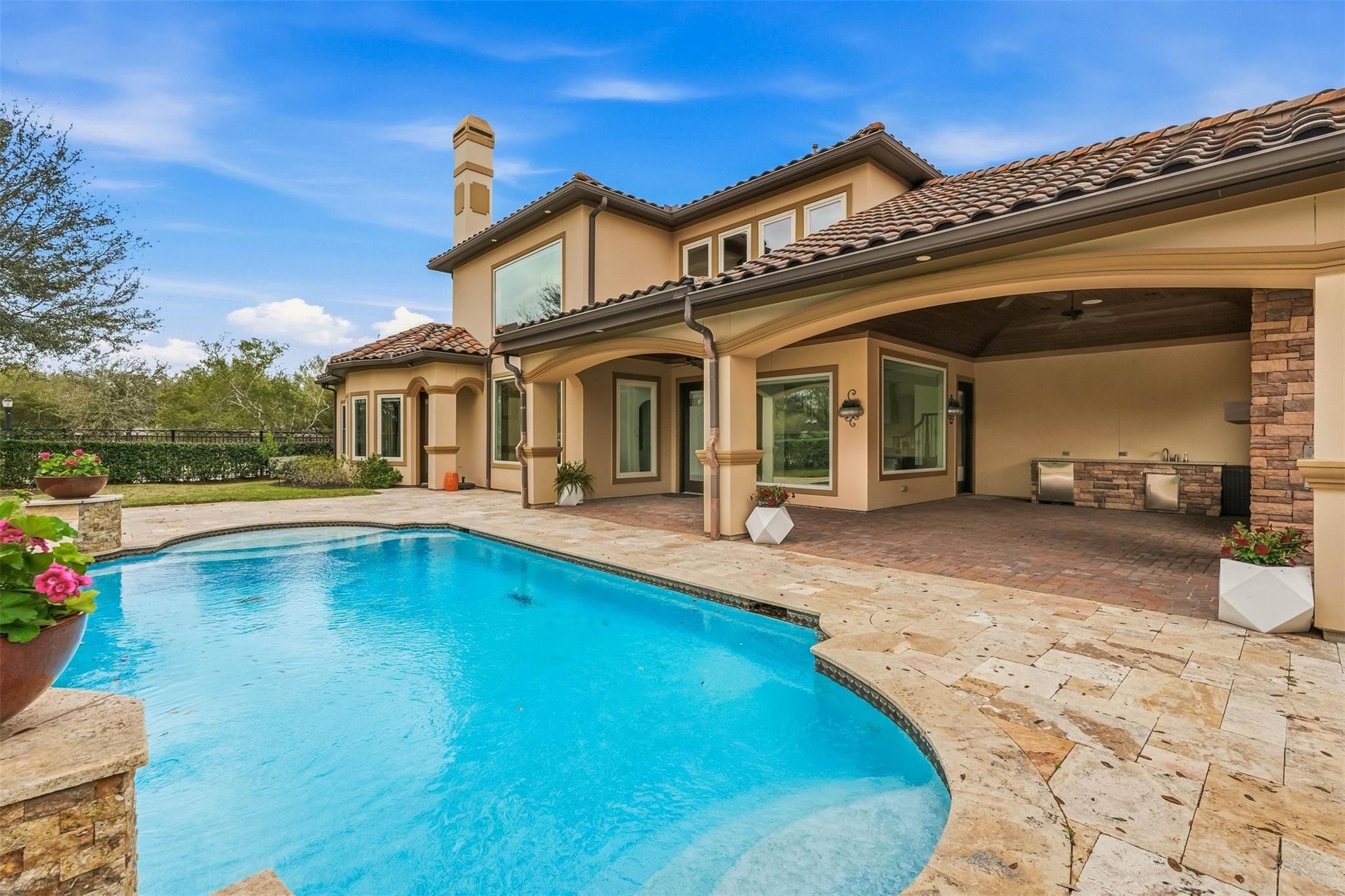 Sugar Land, Texas, 77479, United States, 5 Bedrooms Bedrooms, ,7 BathroomsBathrooms,Residential,Active,2023388