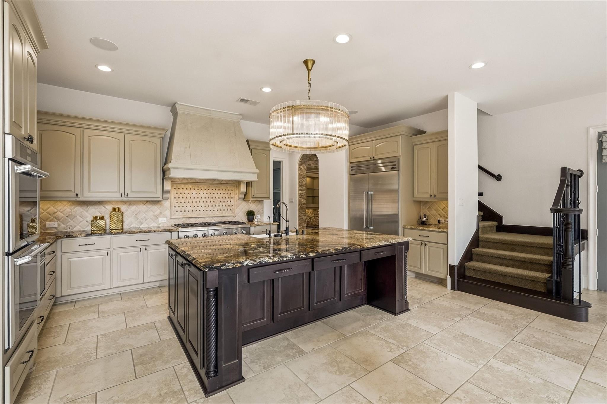 Sugar Land, Texas, 77479, United States, 5 Bedrooms Bedrooms, ,7 BathroomsBathrooms,Residential,Active,2023388