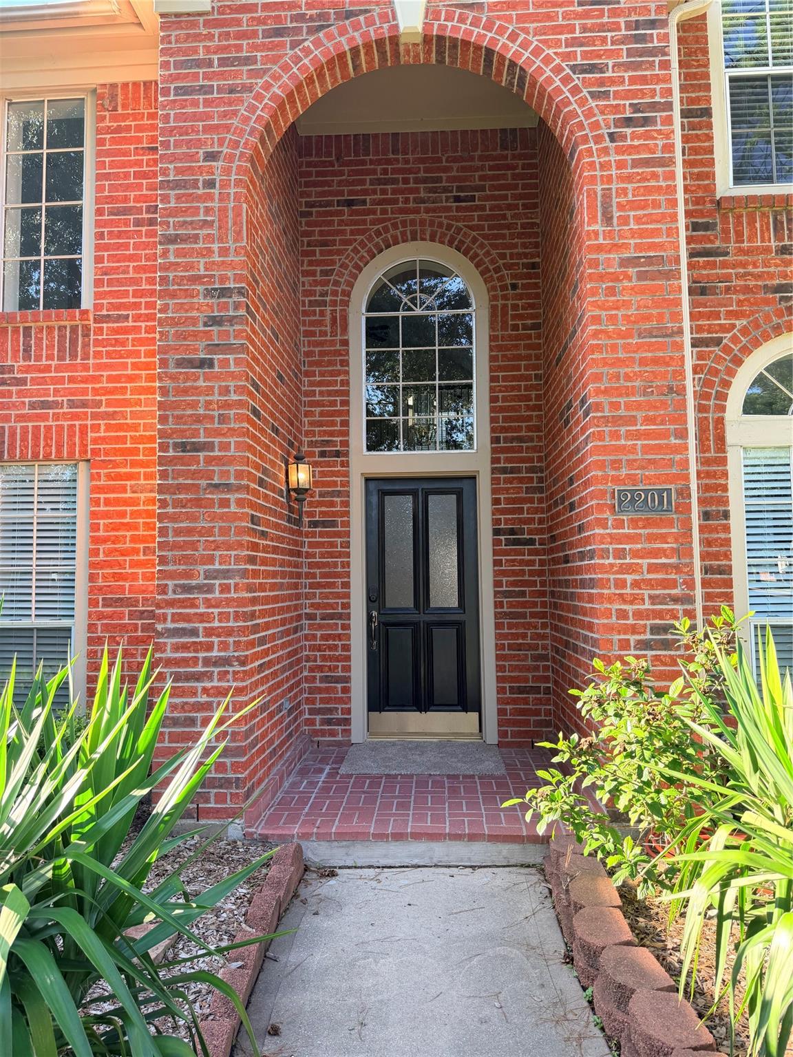 2201 Summer Reef Drive
