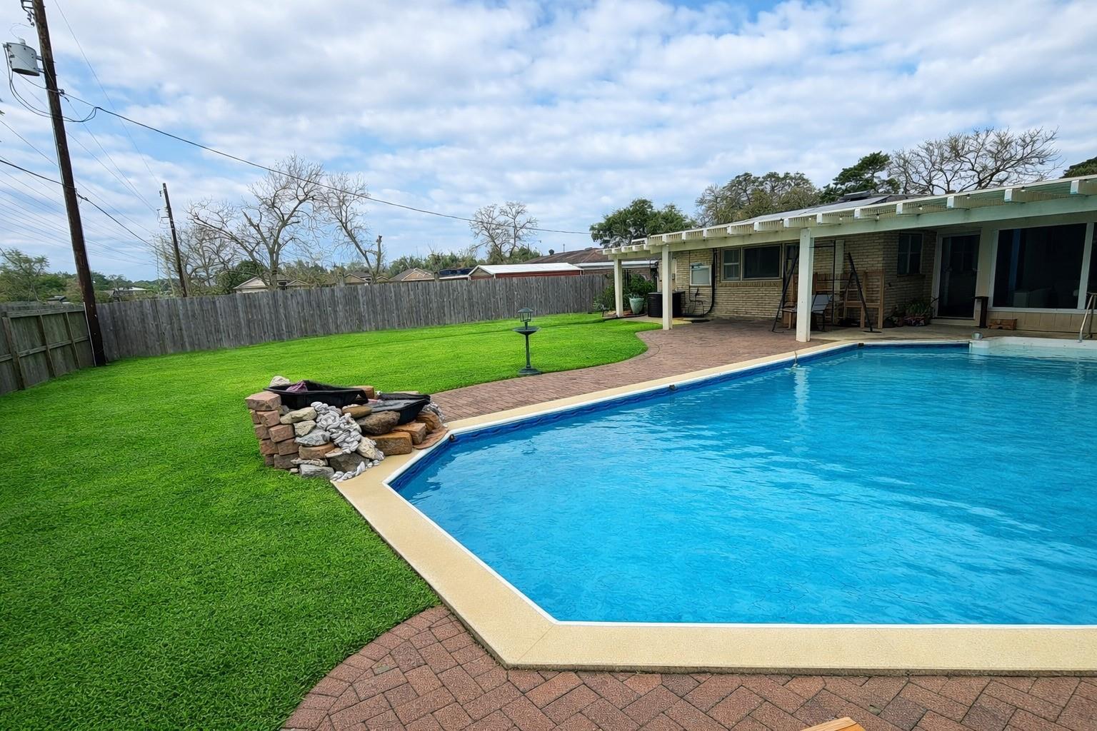 614 Sunset Lane