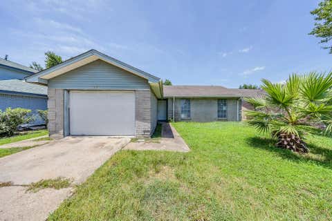 Photo of 5302 Ingomar Way, Houston, TX 77053 (MLS # 10829672)