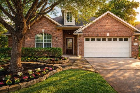 Photo of 15234 Scenic Forest Drive, Conroe, TX 77384 (MLS # 85947259)