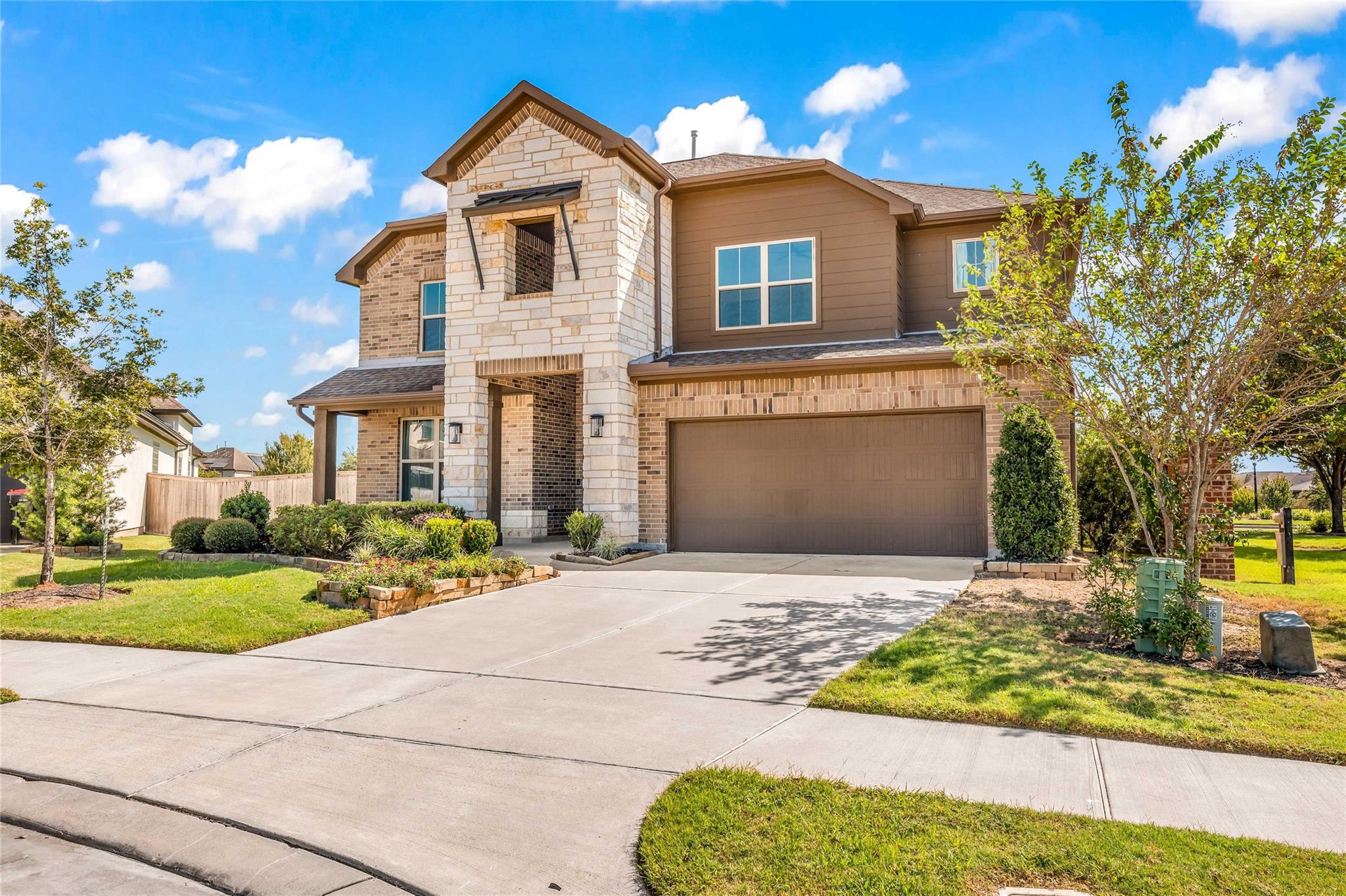 22810 Pearl Glen Drive