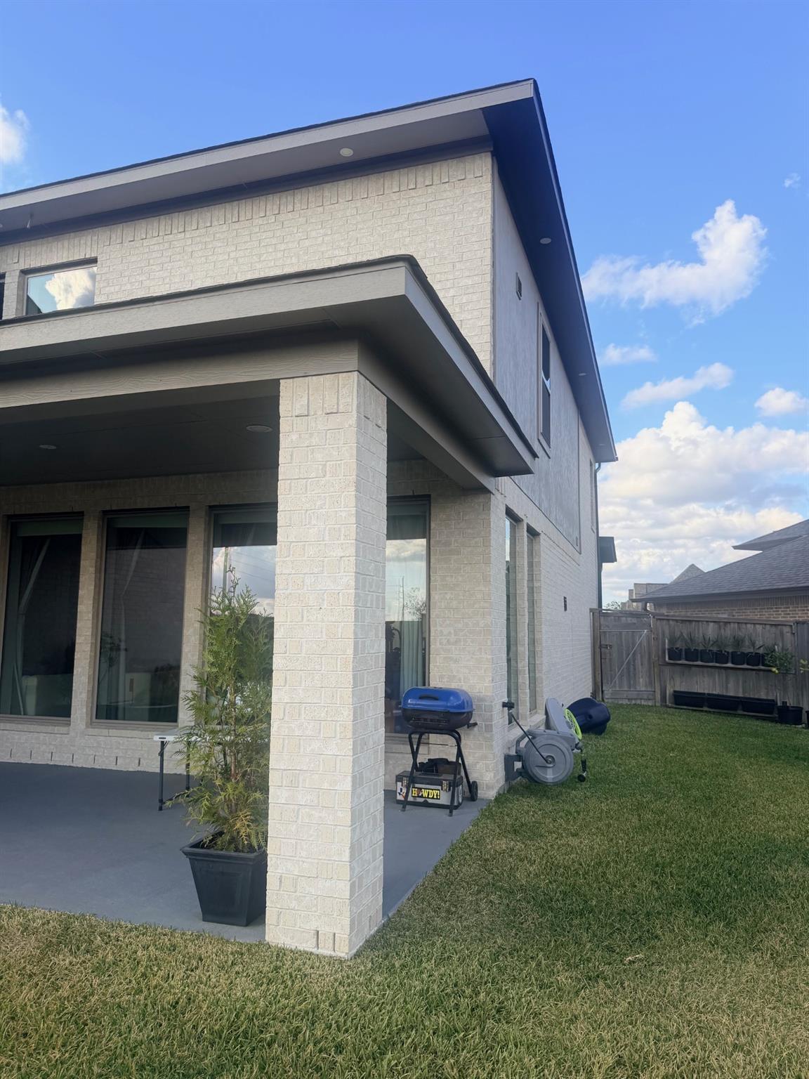 8702 Harbor Pines Drive