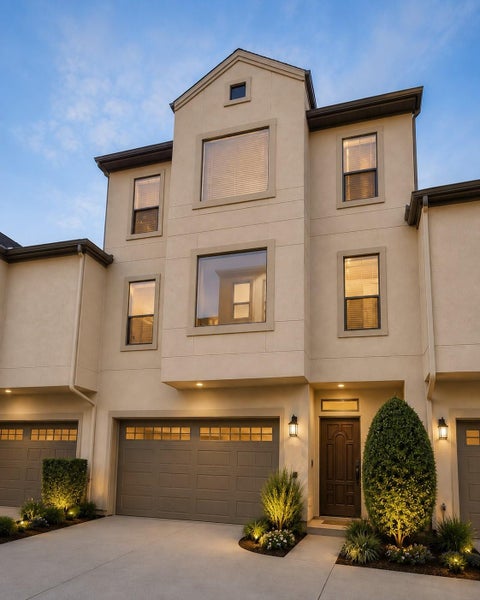 Photo of 3846 Center Street, Houston, TX 77007 (MLS # 70766088)