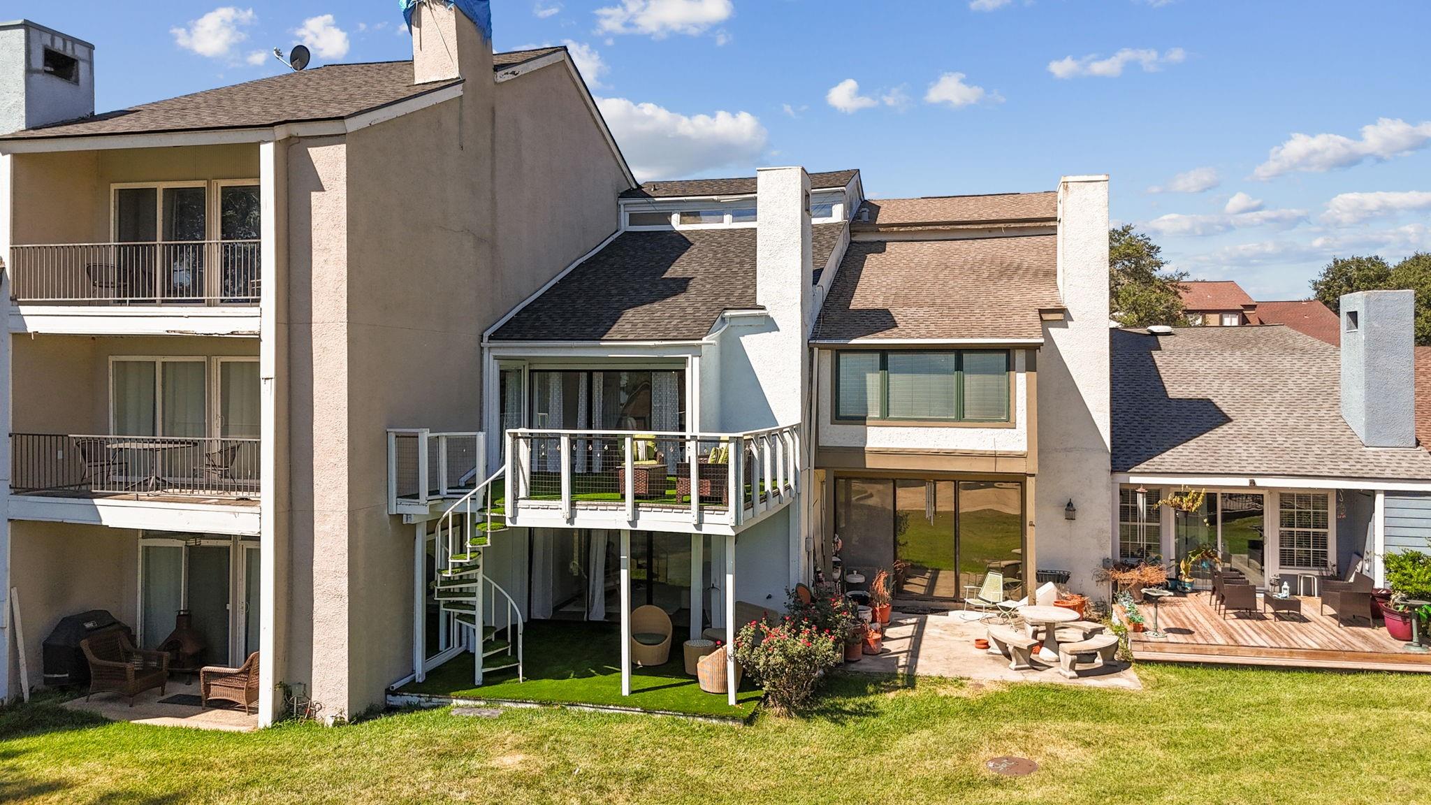2006 Lakewood Court