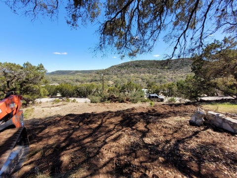 Photo of 673 Contour Drive, Canyon Lake, TX 78133 (MLS # 97947221)